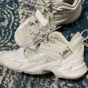 Jordan Why Not zer0.3 basketball shoes youth 4